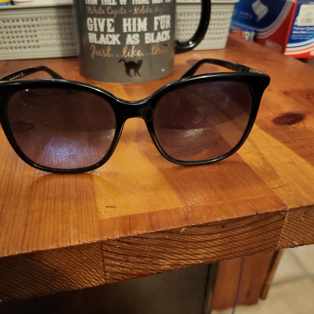 Kate spade sun glasses